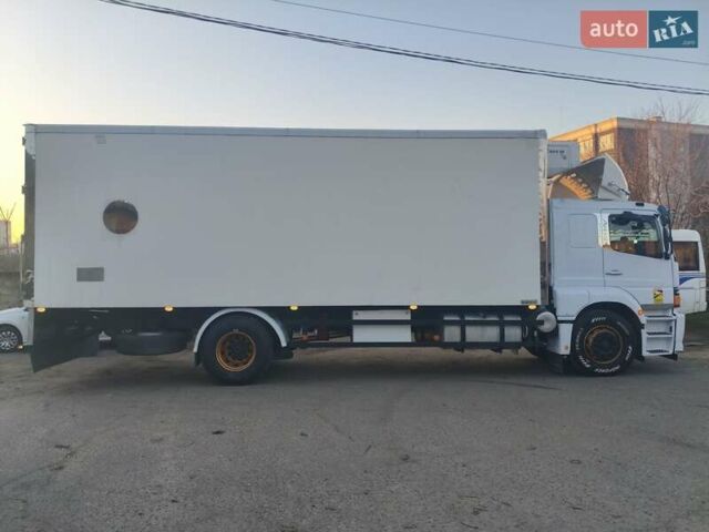 Белый Мерседес Атего, объемом двигателя 6.4 л и пробегом 1000 тыс. км за 22000 $, фото 20 на Automoto.ua