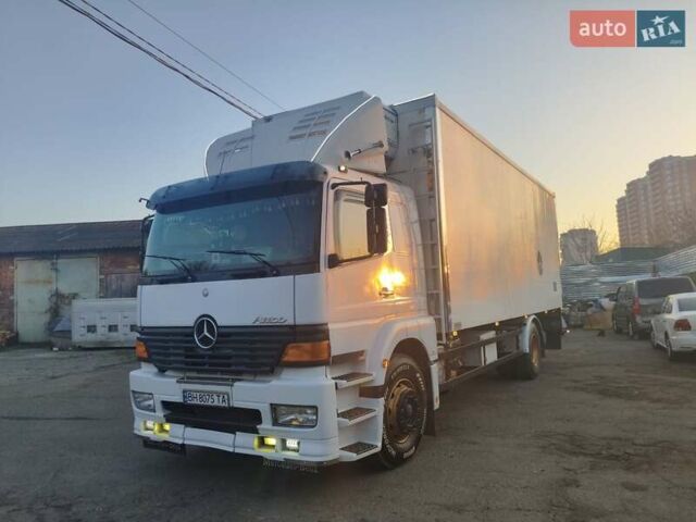Белый Мерседес Атего, объемом двигателя 6.4 л и пробегом 1000 тыс. км за 22000 $, фото 1 на Automoto.ua