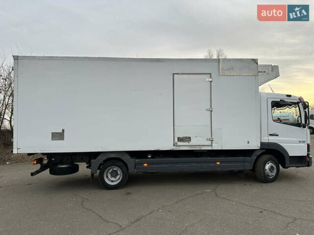 Білий Мерседес Атего, об'ємом двигуна 4.2 л та пробігом 619 тис. км за 14200 $, фото 11 на Automoto.ua