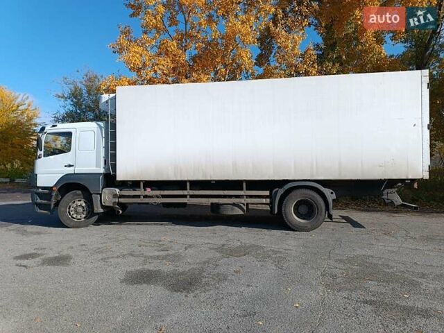 Мерседес Атего 2000 в Днепре (Днепропетровске) на Automoto.ua Белый Мерседес Атего, объемом двигателя 6.37 л и пробегом 1 тыс. км за 15000 $, фото 5 на Automoto.ua