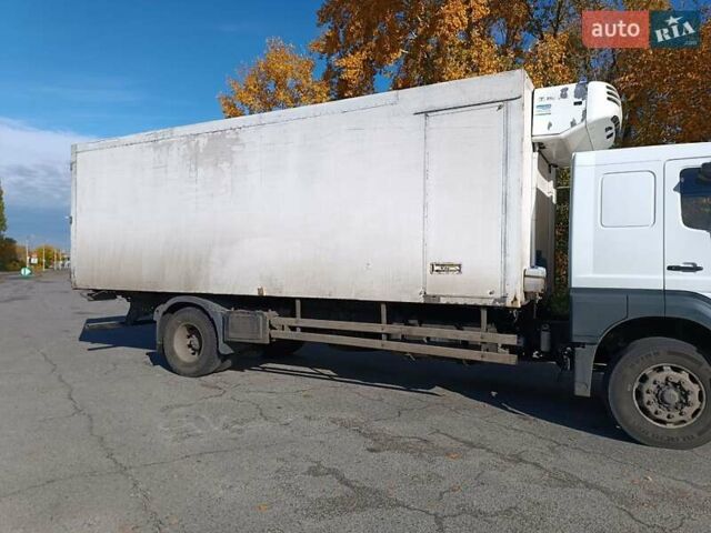 Мерседес Атего 2000 в Днепре (Днепропетровске) на Automoto.ua Белый Мерседес Атего, объемом двигателя 6.37 л и пробегом 1 тыс. км за 15000 $, фото 3 на Automoto.ua