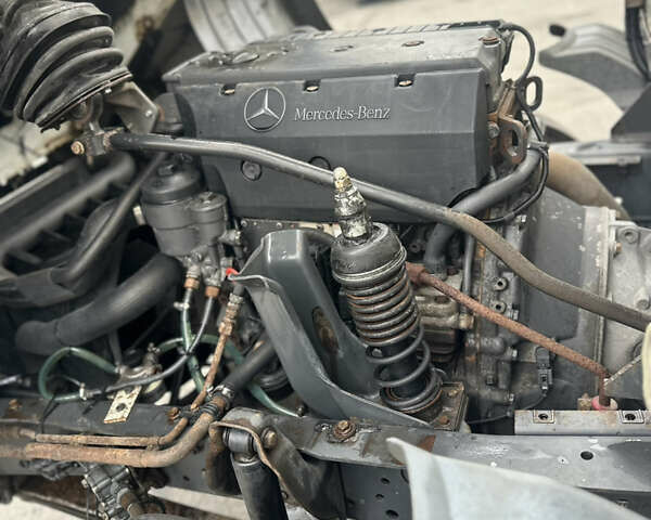 Белый Мерседес Атего, объемом двигателя 4.25 л и пробегом 417 тыс. км за 13500 $, фото 10 на Automoto.ua