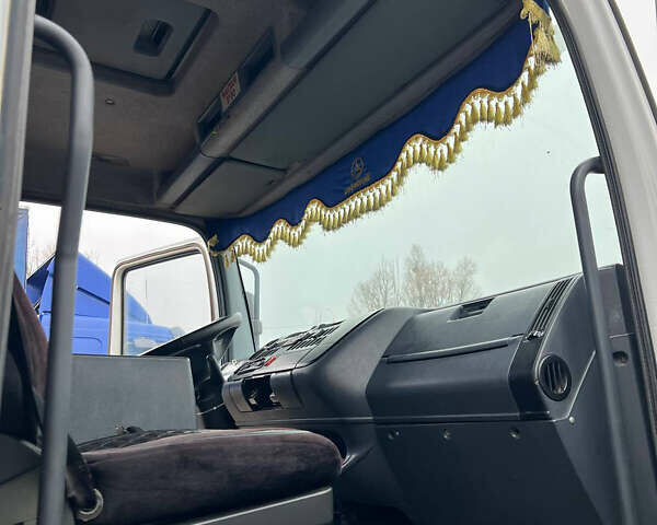 Белый Мерседес Атего, объемом двигателя 4.25 л и пробегом 417 тыс. км за 13500 $, фото 15 на Automoto.ua