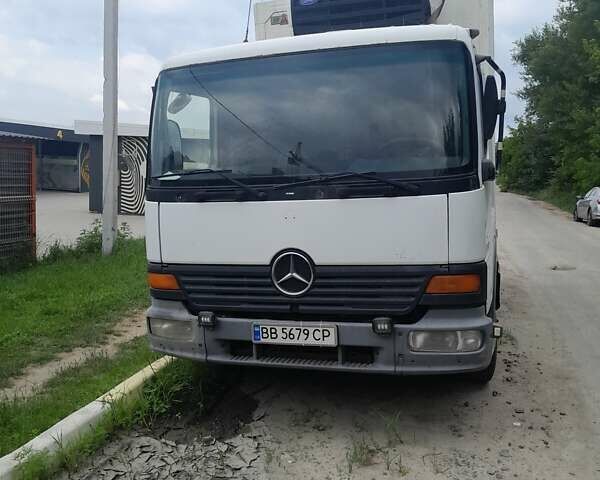 Білий Мерседес Атего, об'ємом двигуна 4.3 л та пробігом 863 тис. км за 11900 $, фото 3 на Automoto.ua
