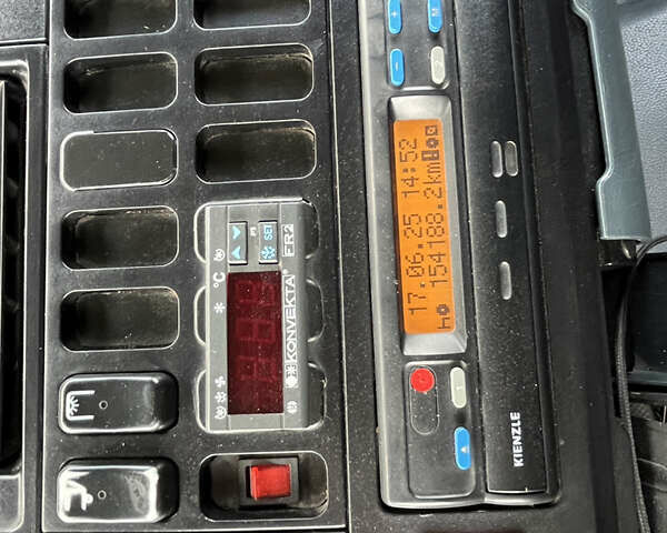 Білий Мерседес Атего, об'ємом двигуна 4.3 л та пробігом 1 тис. км за 19999 $, фото 27 на Automoto.ua