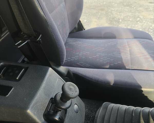 Білий Мерседес Атего, об'ємом двигуна 6.4 л та пробігом 665 тис. км за 22000 $, фото 13 на Automoto.ua