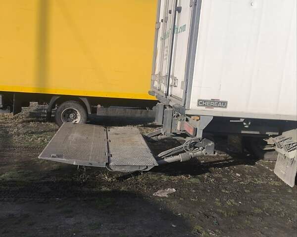 Білий Мерседес Атего, об'ємом двигуна 6.4 л та пробігом 665 тис. км за 22000 $, фото 11 на Automoto.ua