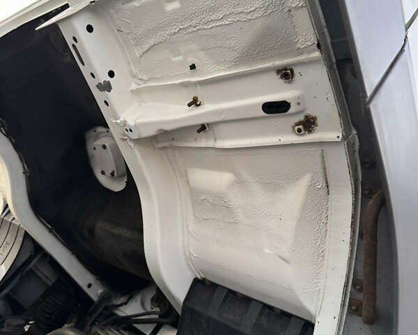 Білий Мерседес Атего, об'ємом двигуна 4.3 л та пробігом 270 тис. км за 37500 $, фото 31 на Automoto.ua