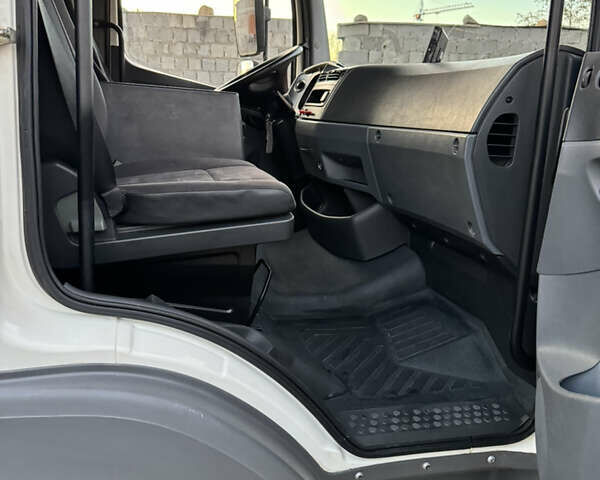 Білий Мерседес Атего, об'ємом двигуна 4.3 л та пробігом 270 тис. км за 37500 $, фото 26 на Automoto.ua