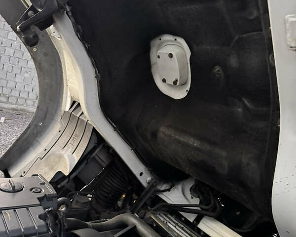 Білий Мерседес Атего, об'ємом двигуна 4.3 л та пробігом 270 тис. км за 37500 $, фото 42 на Automoto.ua