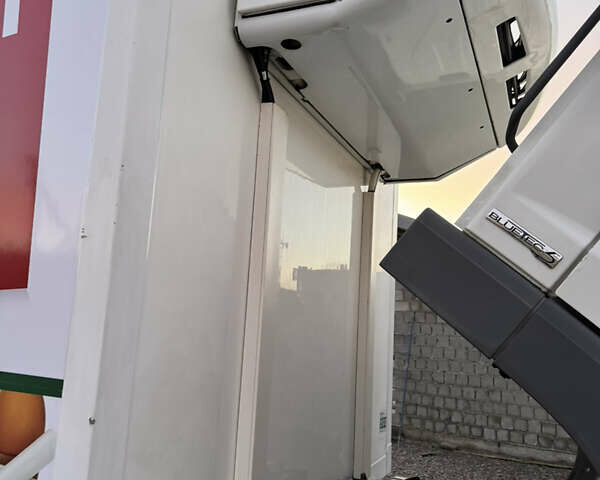 Білий Мерседес Атего, об'ємом двигуна 4.3 л та пробігом 270 тис. км за 37500 $, фото 40 на Automoto.ua