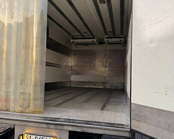 Білий Мерседес Атего, об'ємом двигуна 4.3 л та пробігом 270 тис. км за 37500 $, фото 45 на Automoto.ua