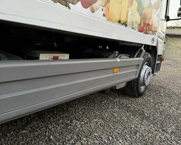 Білий Мерседес Атего, об'ємом двигуна 4.3 л та пробігом 270 тис. км за 37500 $, фото 5 на Automoto.ua