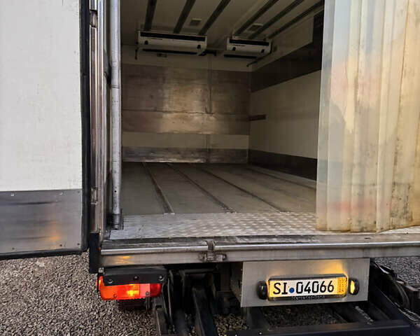 Білий Мерседес Атего, об'ємом двигуна 4.3 л та пробігом 270 тис. км за 37500 $, фото 48 на Automoto.ua