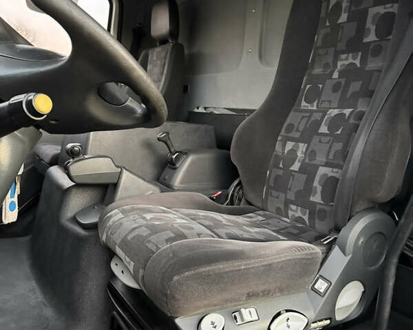 Білий Мерседес Атего, об'ємом двигуна 4.3 л та пробігом 270 тис. км за 37500 $, фото 25 на Automoto.ua