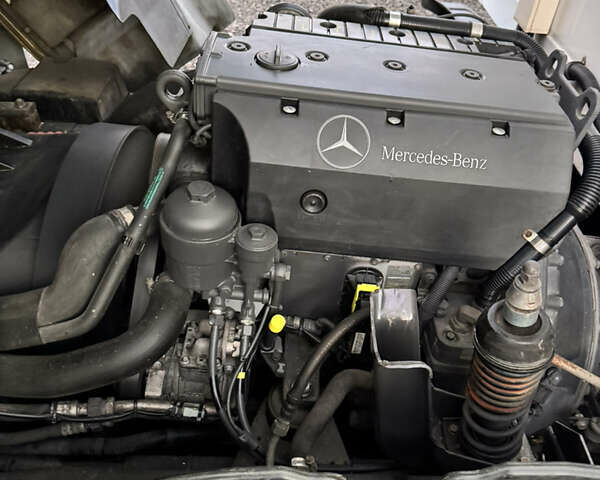 Білий Мерседес Атего, об'ємом двигуна 4.3 л та пробігом 270 тис. км за 37500 $, фото 35 на Automoto.ua