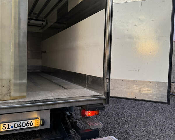 Білий Мерседес Атего, об'ємом двигуна 4.3 л та пробігом 270 тис. км за 37500 $, фото 46 на Automoto.ua