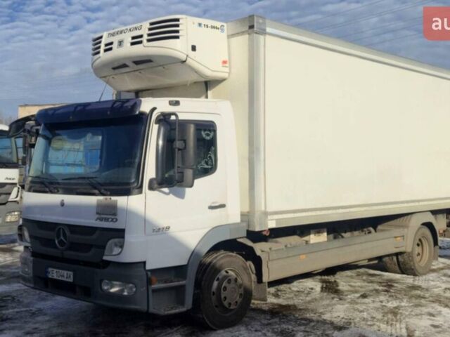 Белый Мерседес Атего, объемом двигателя 4.3 л и пробегом 733 тыс. км за 29900 $, фото 4 на Automoto.ua
