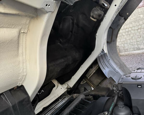 Белый Мерседес Атего, объемом двигателя 0 л и пробегом 178 тыс. км за 38500 $, фото 45 на Automoto.ua