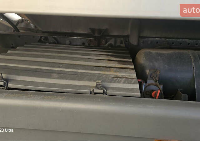 Білий Мерседес Атего, об'ємом двигуна 4.25 л та пробігом 660 тис. км за 20000 $, фото 12 на Automoto.ua