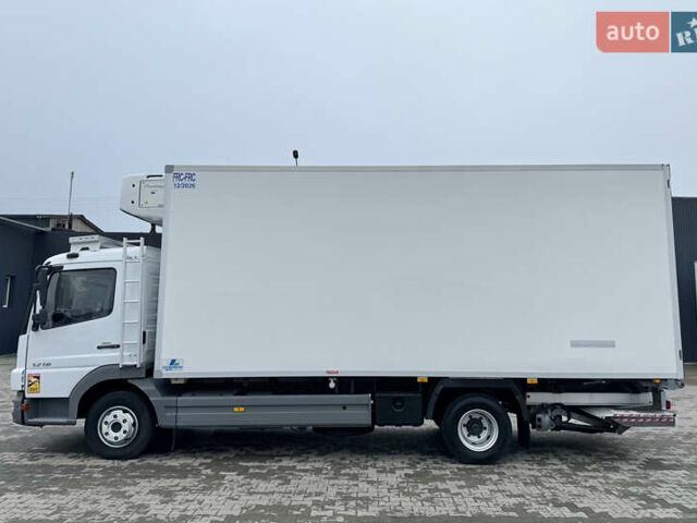 Білий Мерседес Атего, об'ємом двигуна 4.3 л та пробігом 251 тис. км за 37500 $, фото 1 на Automoto.ua