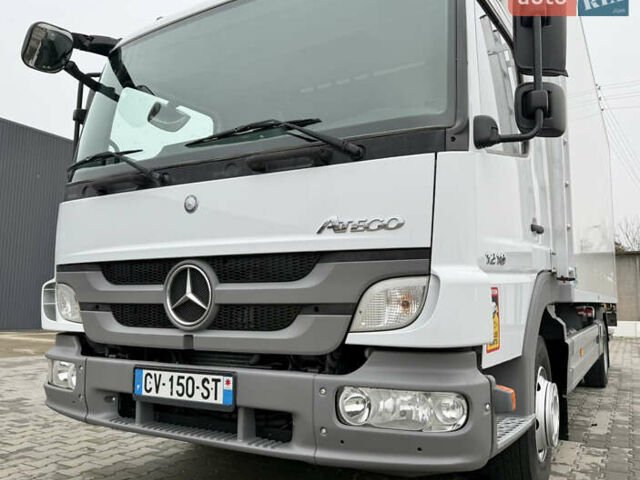 Білий Мерседес Атего, об'ємом двигуна 4.3 л та пробігом 251 тис. км за 37500 $, фото 5 на Automoto.ua