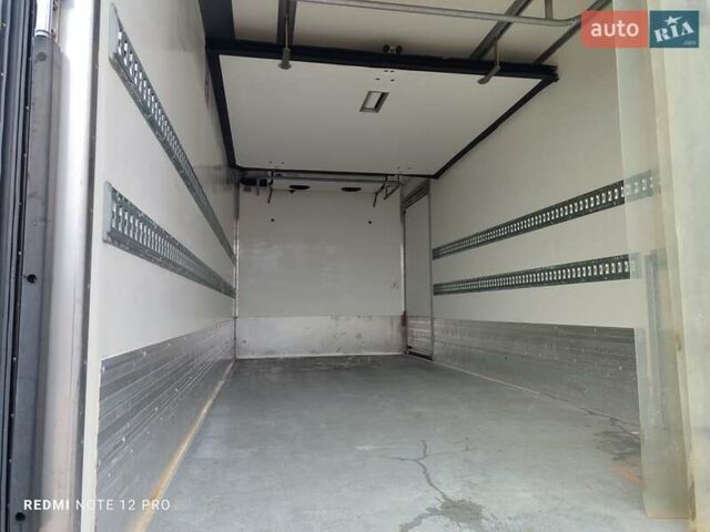 Белый Мерседес Атего, объемом двигателя 4.3 л и пробегом 238 тыс. км за 33800 $, фото 10 на Automoto.ua