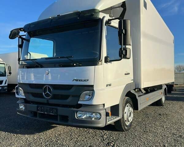 Белый Мерседес Атего, объемом двигателя 4.3 л и пробегом 469 тыс. км за 26900 $, фото 2 на Automoto.ua