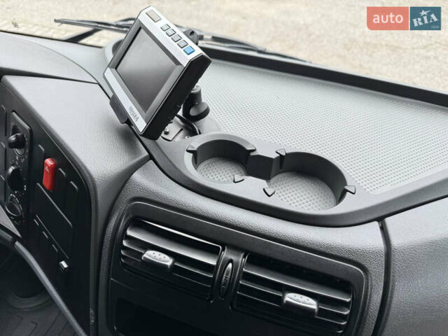 Белый Мерседес Атего, объемом двигателя 4.3 л и пробегом 95 тыс. км за 42500 $, фото 59 на Automoto.ua