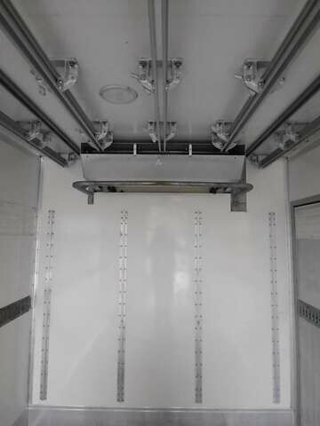 Белый Мерседес Атего, объемом двигателя 0 л и пробегом 205 тыс. км за 38000 $, фото 26 на Automoto.ua