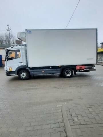 Белый Мерседес Атего, объемом двигателя 0 л и пробегом 205 тыс. км за 38000 $, фото 9 на Automoto.ua