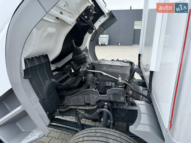 Белый Мерседес Атего, объемом двигателя 4.3 л и пробегом 95 тыс. км за 42500 $, фото 76 на Automoto.ua