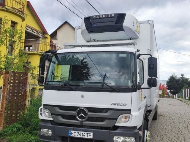 Белый Мерседес Атего, объемом двигателя 4.8 л и пробегом 591 тыс. км за 34900 $, фото 1 на Automoto.ua