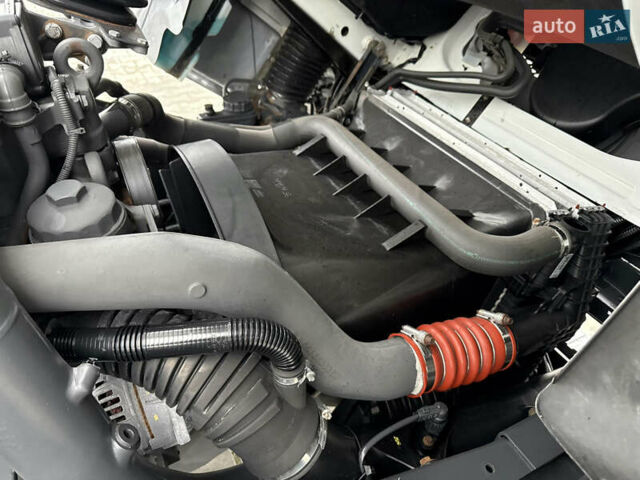 Білий Мерседес Атего, об'ємом двигуна 4.3 л та пробігом 251 тис. км за 37500 $, фото 66 на Automoto.ua