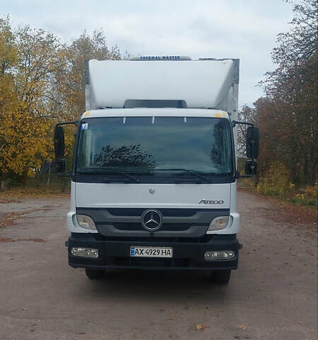 Белый Мерседес Атего, объемом двигателя 4.25 л и пробегом 433 тыс. км за 17999 $, фото 1 на Automoto.ua