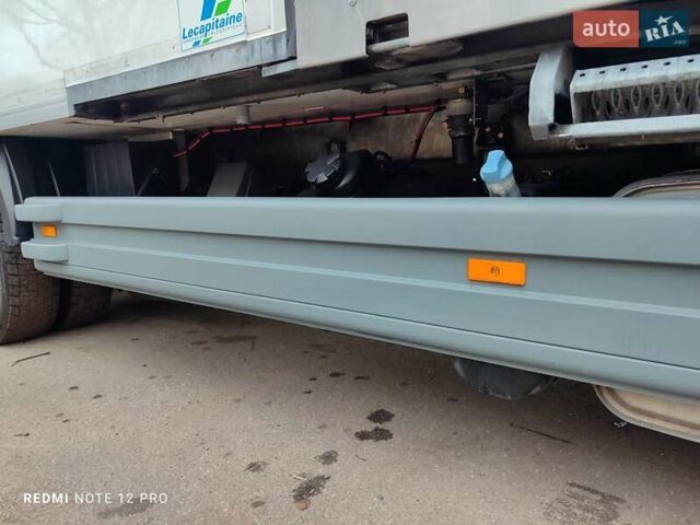 Белый Мерседес Атего, объемом двигателя 4.7 л и пробегом 356 тыс. км за 36000 $, фото 16 на Automoto.ua