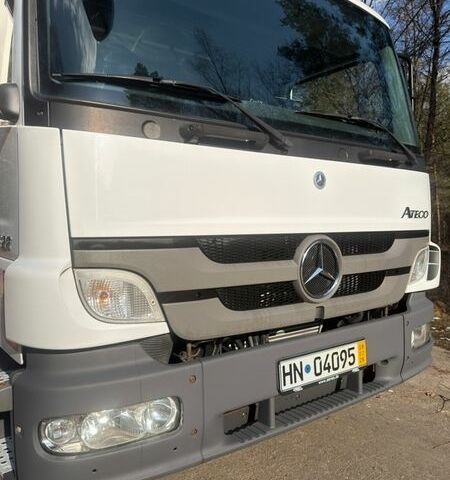Белый Мерседес Атего, объемом двигателя 4.8 л и пробегом 409 тыс. км за 42500 $, фото 5 на Automoto.ua