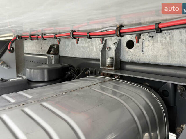 Белый Мерседес Атего, объемом двигателя 4.3 л и пробегом 95 тыс. км за 42500 $, фото 17 на Automoto.ua