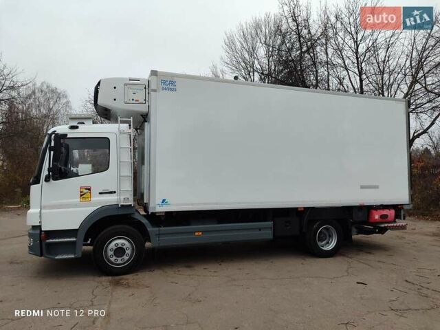 Белый Мерседес Атего, объемом двигателя 4.7 л и пробегом 356 тыс. км за 36000 $, фото 5 на Automoto.ua