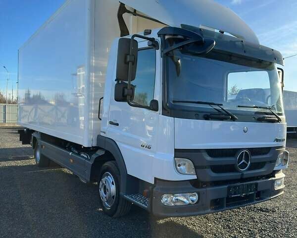 Белый Мерседес Атего, объемом двигателя 4.3 л и пробегом 469 тыс. км за 26900 $, фото 9 на Automoto.ua