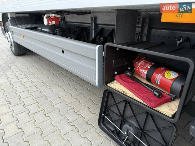 Белый Мерседес Атего, объемом двигателя 4.3 л и пробегом 95 тыс. км за 42500 $, фото 32 на Automoto.ua