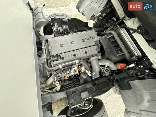 Белый Мерседес Атего, объемом двигателя 4.8 л и пробегом 354 тыс. км за 38800 $, фото 78 на Automoto.ua