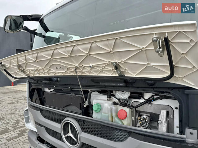 Белый Мерседес Атего, объемом двигателя 4.8 л и пробегом 354 тыс. км за 38800 $, фото 82 на Automoto.ua