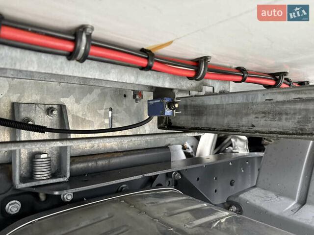 Белый Мерседес Атего, объемом двигателя 4.8 л и пробегом 354 тыс. км за 38800 $, фото 16 на Automoto.ua