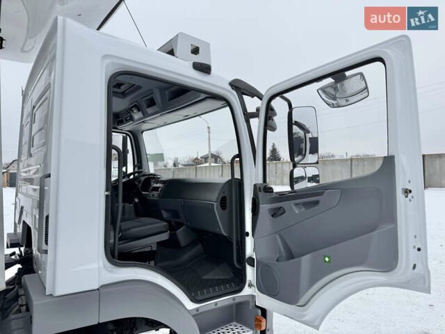 Белый Мерседес Атего, объемом двигателя 4.8 л и пробегом 304 тыс. км за 42500 $, фото 38 на Automoto.ua