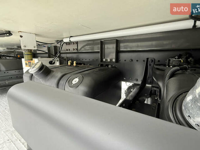Белый Мерседес Атего, объемом двигателя 4.8 л и пробегом 304 тыс. км за 42500 $, фото 18 на Automoto.ua