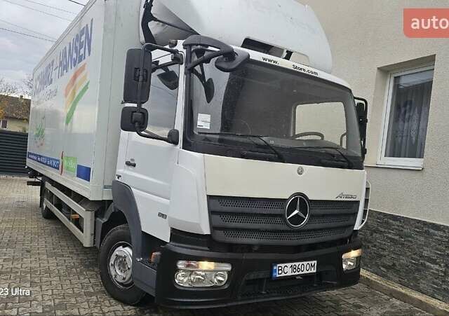 Мерседес Атего 2015 в Львове на Automoto.ua Белый Мерседес Атего, объемом двигателя 5.13 л и пробегом 453 тыс. км за 30000 $, фото 1 на Automoto.ua