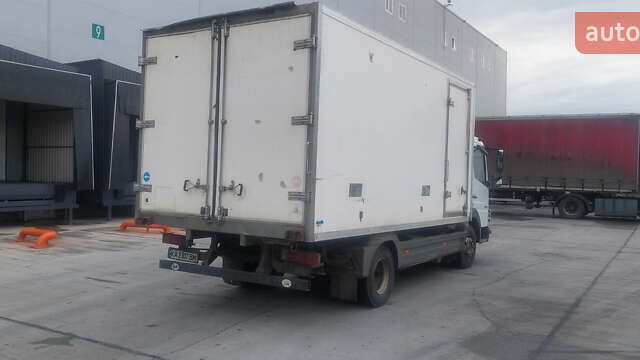 Білий Мерседес Атего, об'ємом двигуна 4.25 л та пробігом 346 тис. км за 20500 $, фото 6 на Automoto.ua