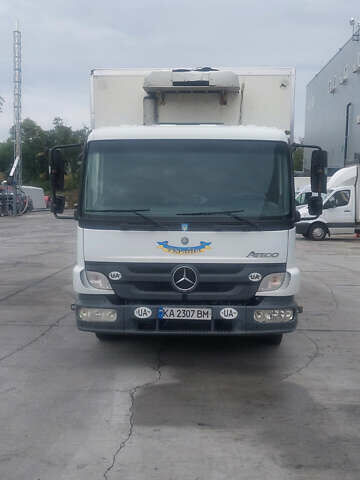 Білий Мерседес Атего, об'ємом двигуна 4.25 л та пробігом 346 тис. км за 20500 $, фото 1 на Automoto.ua