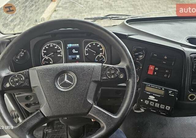 Мерседес Атего 2015 в Львове на Automoto.ua Белый Мерседес Атего, объемом двигателя 5.13 л и пробегом 453 тыс. км за 30000 $, фото 32 на Automoto.ua